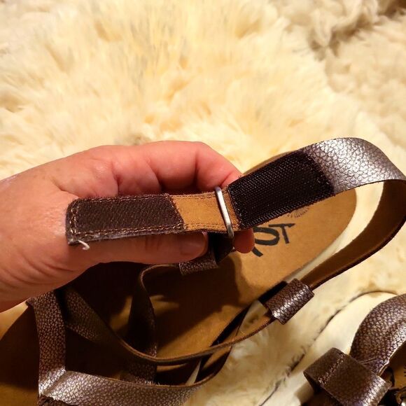 Obtb sandals, distressed silver only worn once!, very comfy! - Picture 5 of 6